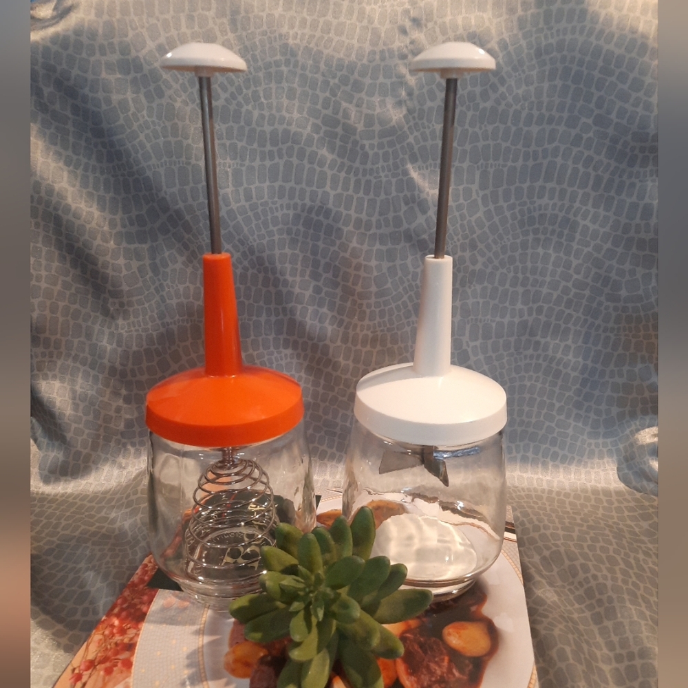 Vintage MCM Federal Housewares Food Chopper &  Wire Wisk Blender Set